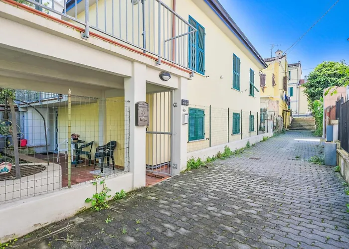 Anna Apartment With Terrace For 6 Guests