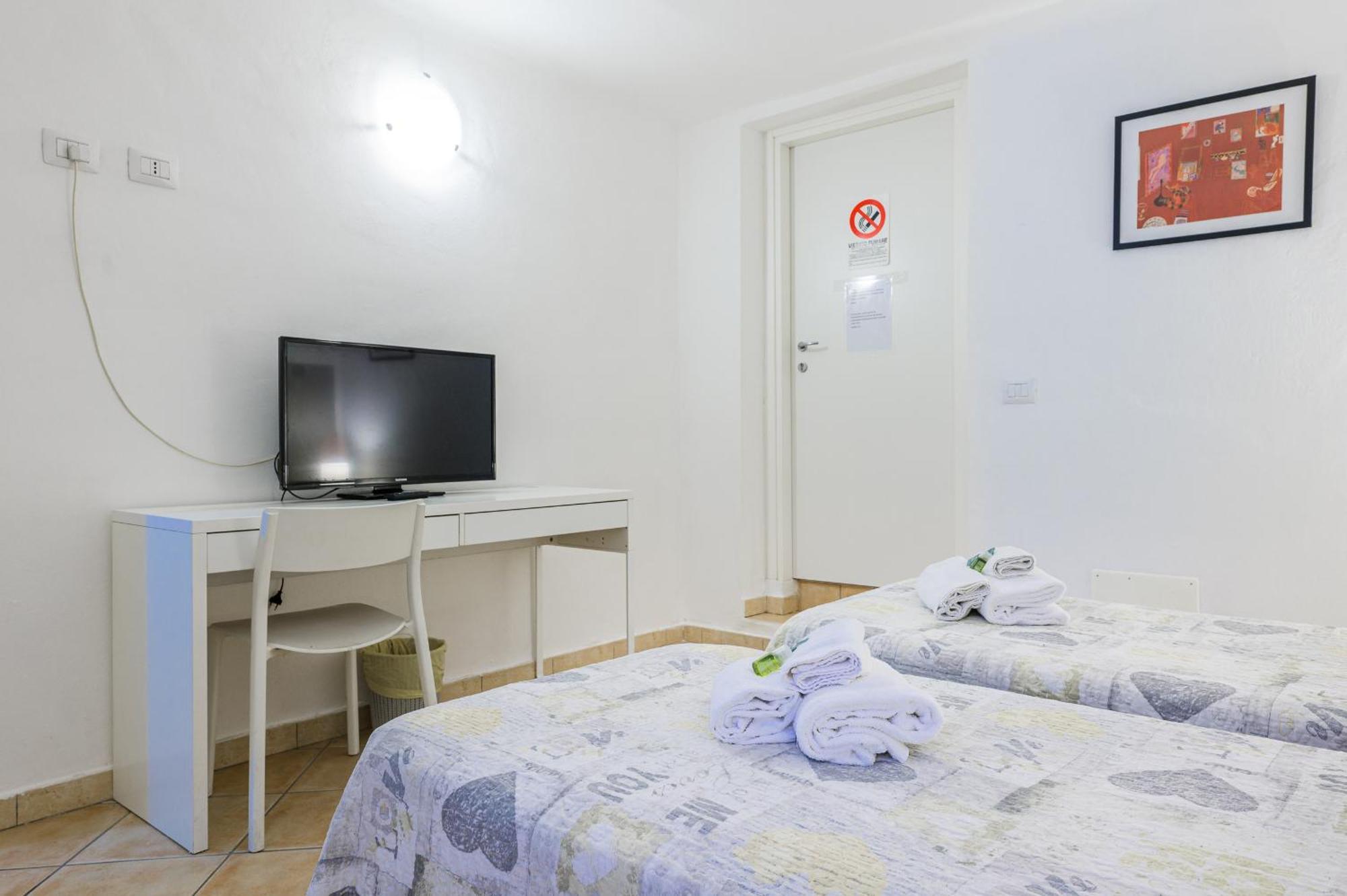 Anna With Terrace For 6 Guests * La Spezia